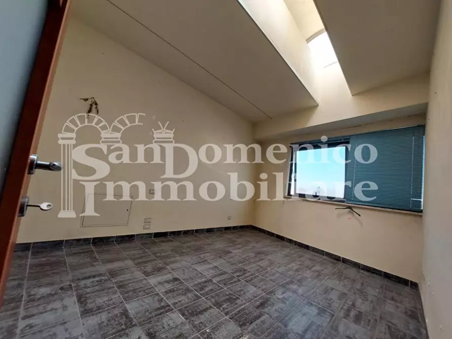 Immagine 11 di Ufficio in vendita  a Pisa