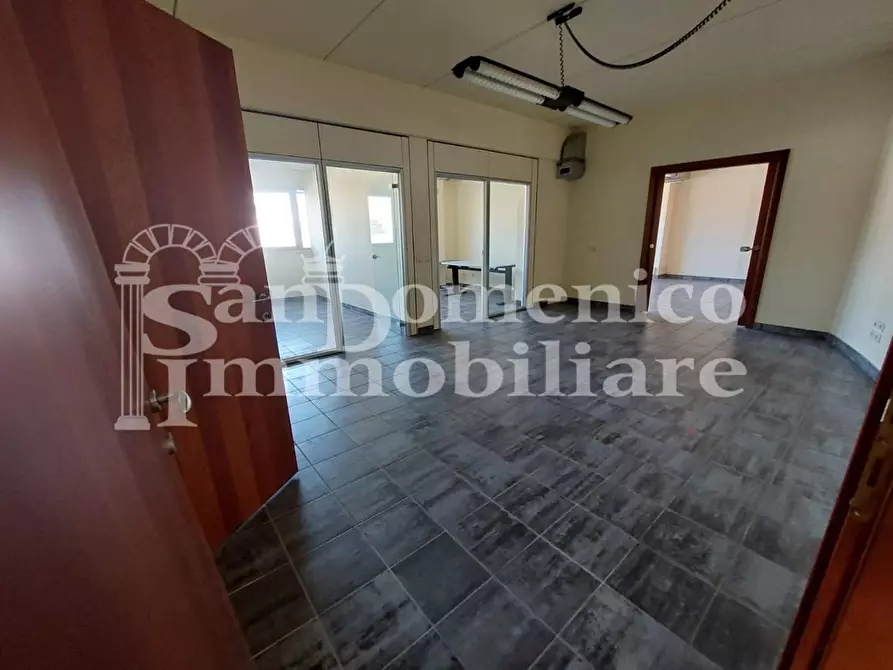 Immagine 15 di Ufficio in vendita  a Pisa