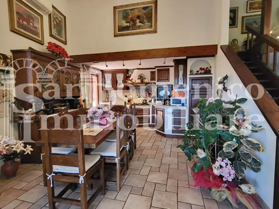 Immagine 12 di Villa in vendita  a San Giuliano Terme