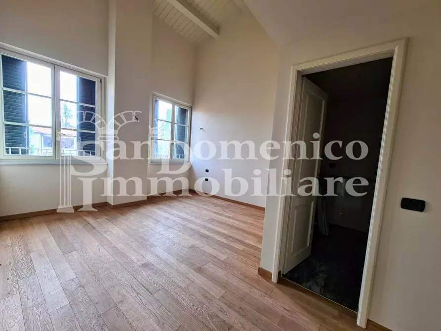 Immagine 4 di Mansarda in vendita  a Pisa