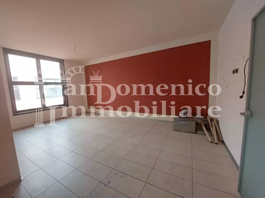 Immagine 3 di Ufficio in vendita  a Pontedera