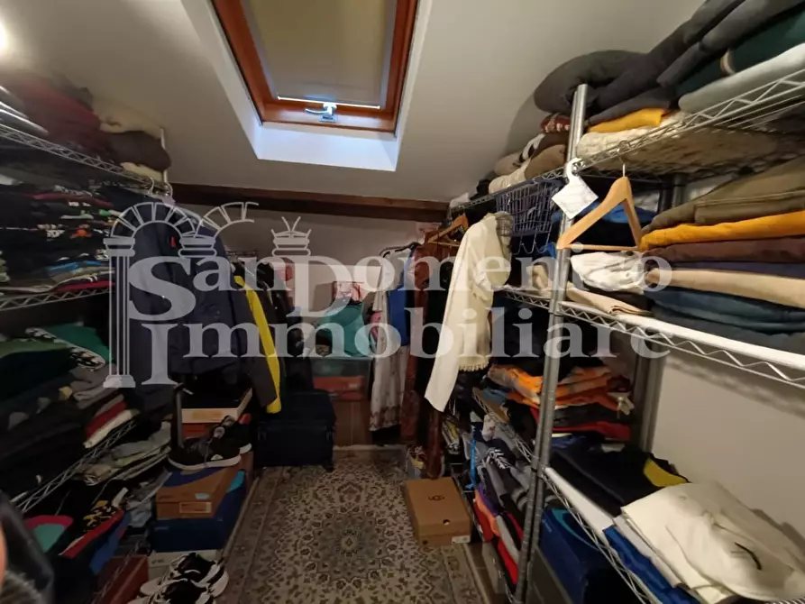 Immagine 16 di Appartamento in vendita  a Livorno