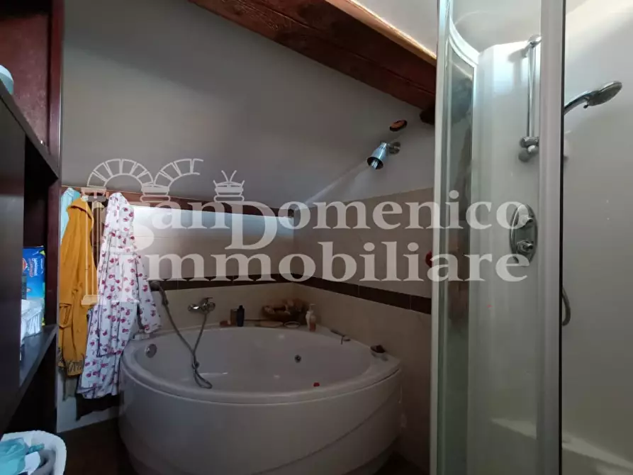 Immagine 15 di Appartamento in vendita  a Livorno