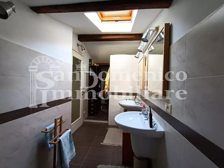 Immagine 13 di Appartamento in vendita  a Livorno