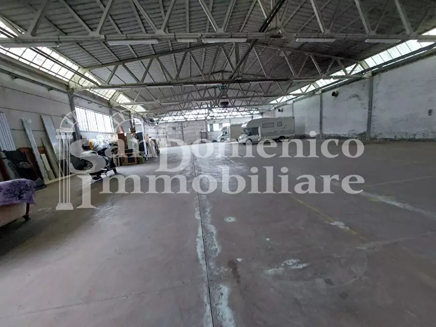 Immagine 3 di Attività artigianale in vendita  a Calcinaia