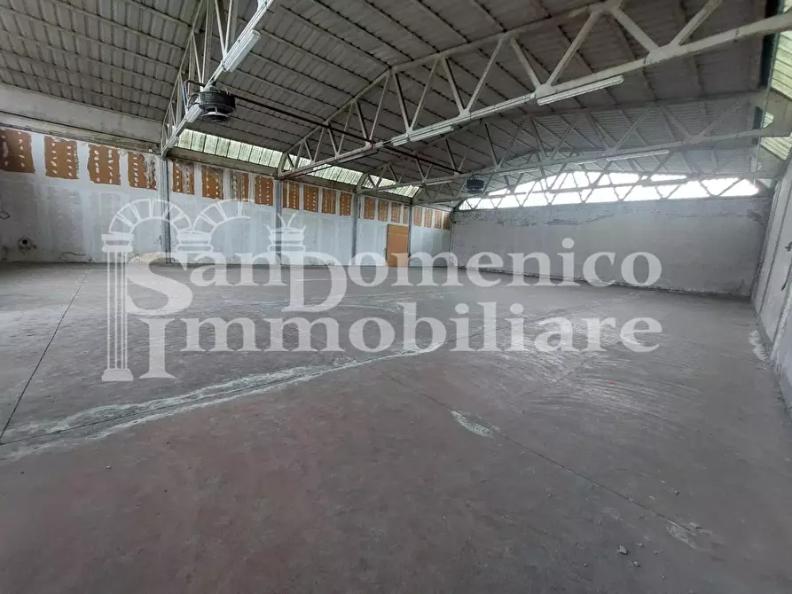 Immagine 4 di Attività artigianale in vendita  a Calcinaia