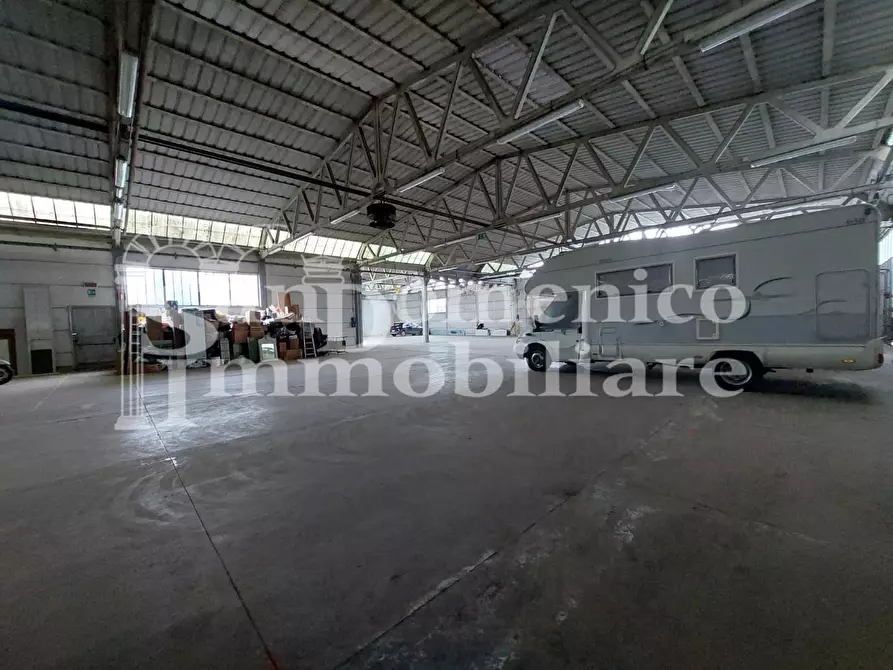 Immagine 6 di Attività artigianale in vendita  a Calcinaia