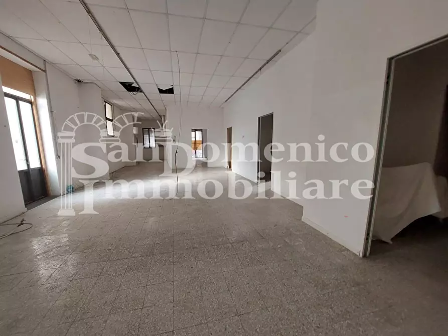 Immagine 6 di Locale commerciale in vendita  a Cascina