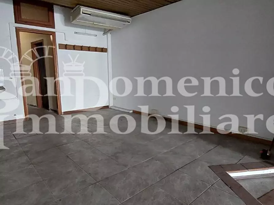 Immagine 4 di Locale commerciale in vendita  a Pisa