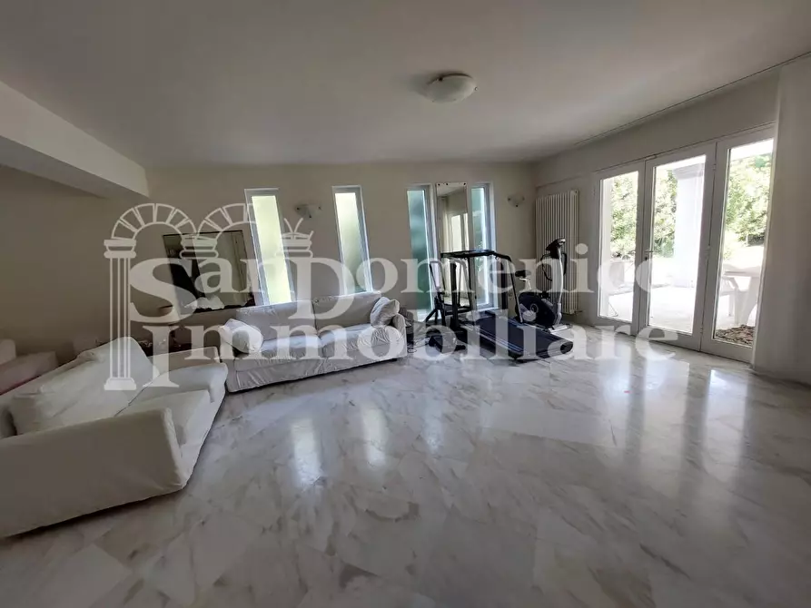 Immagine 64 di Villa in vendita  a Pisa