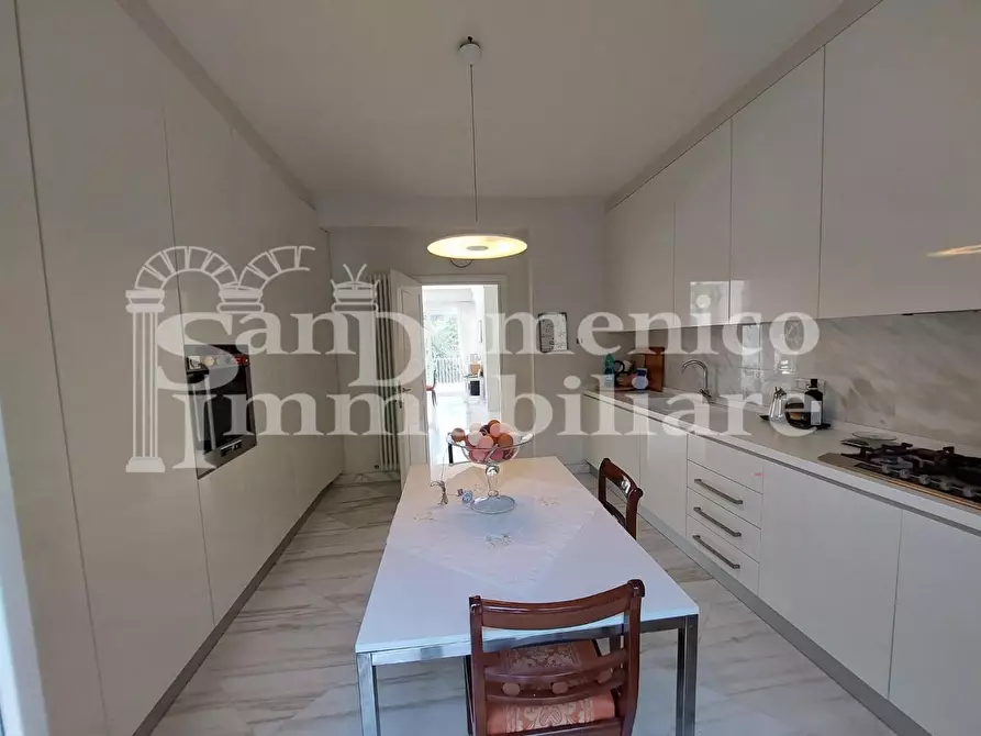 Immagine 41 di Villa in vendita  a Pisa