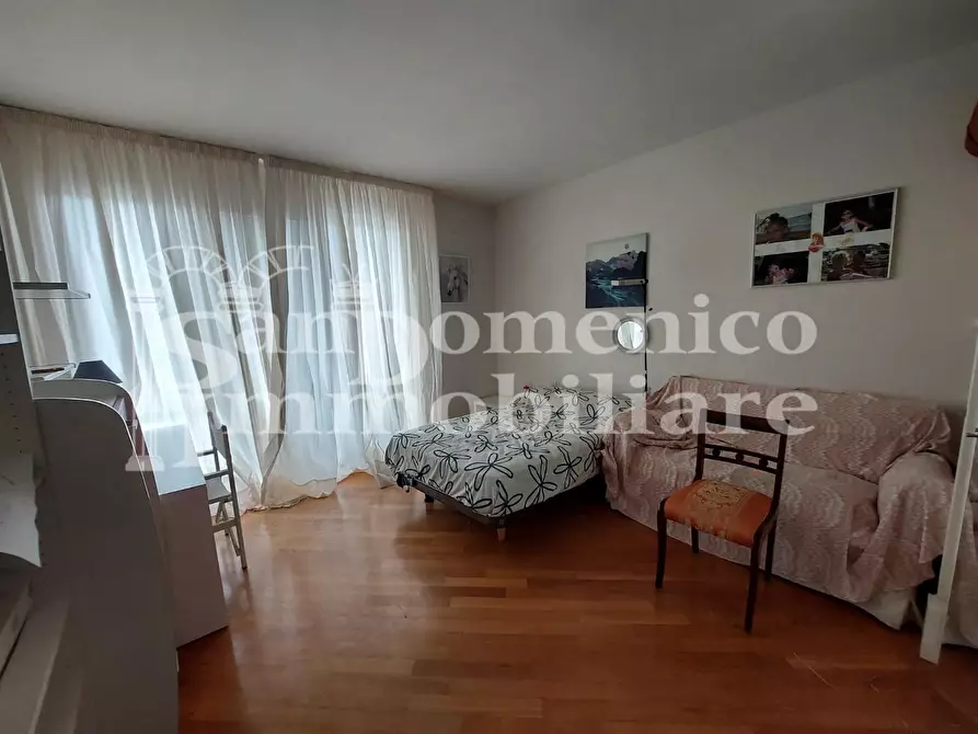 Immagine 52 di Villa in vendita  a Pisa