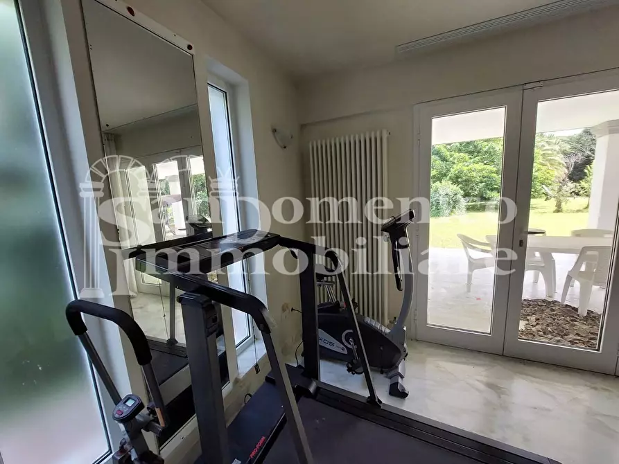 Immagine 68 di Villa in vendita  a Pisa