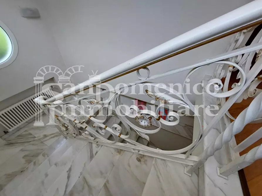 Immagine 61 di Villa in vendita  a Pisa