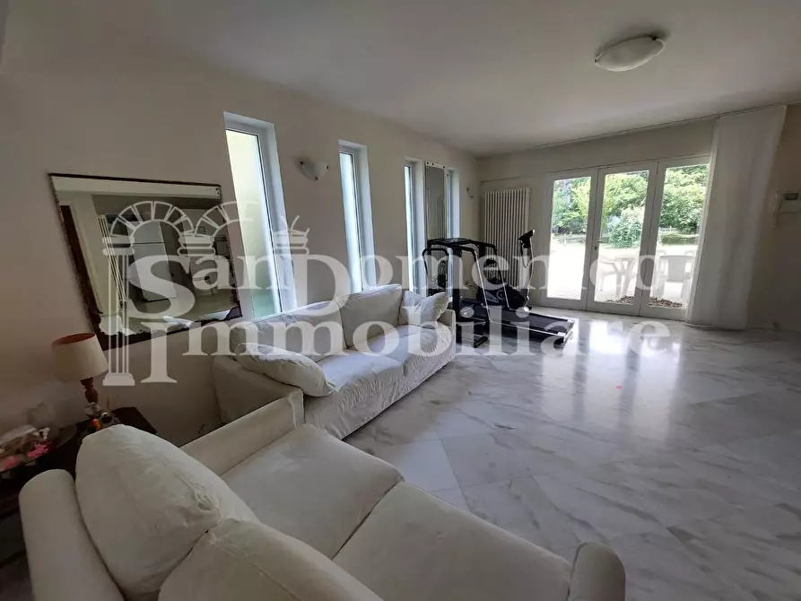 Immagine 65 di Villa in vendita  a Pisa