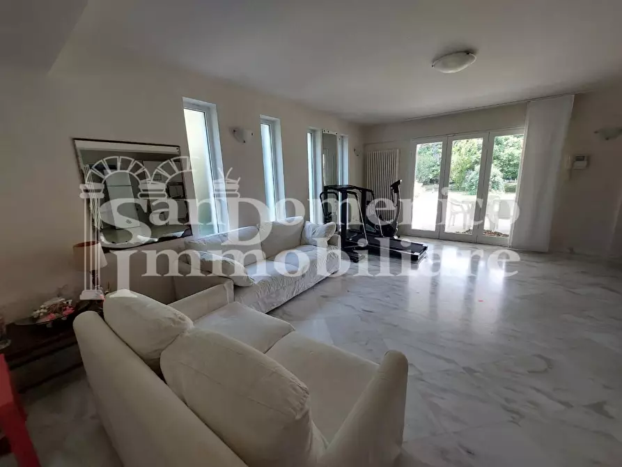 Immagine 67 di Villa in vendita  a Pisa