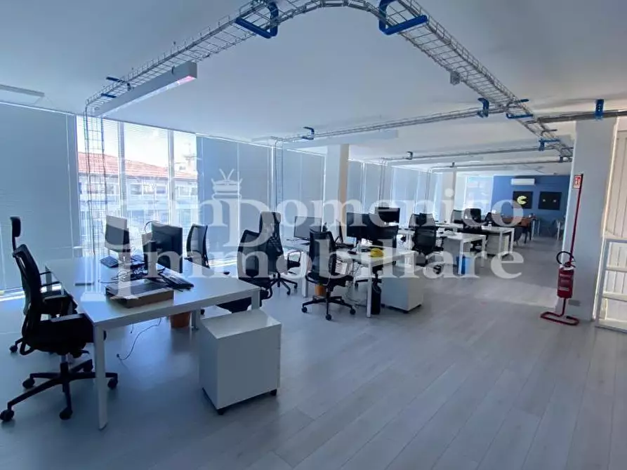 Immagine 2 di Ufficio in affitto  a Cascina