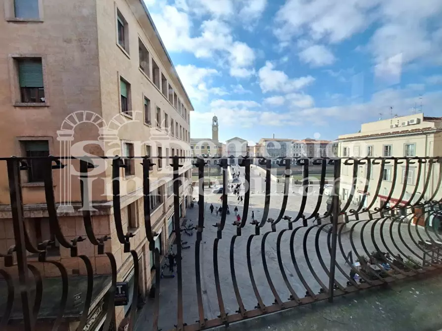 Immagine 16 di Appartamento in vendita  a Pisa