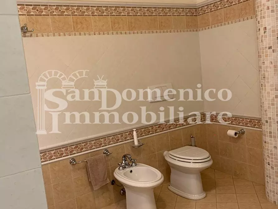 Immagine 20 di Villa in vendita  a Cascina