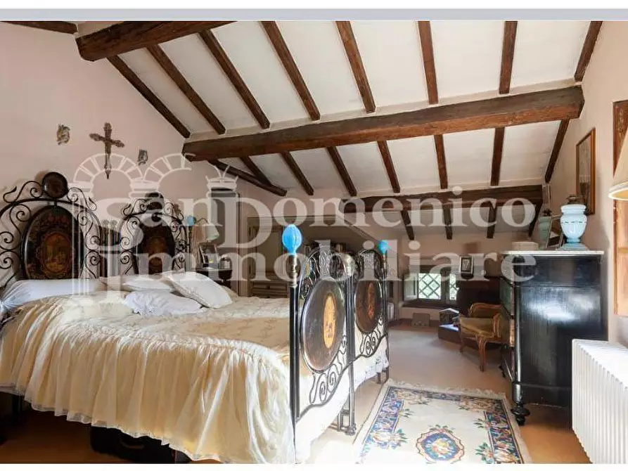 Immagine 14 di Villa in vendita  a Lucca