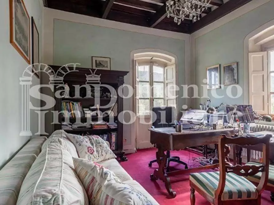 Immagine 16 di Villa in vendita  a Lucca