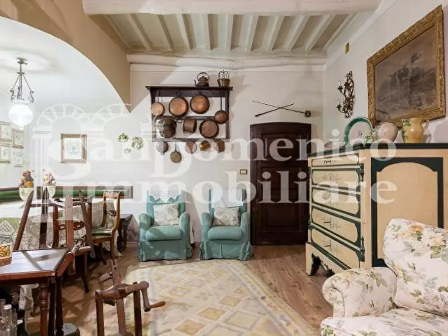 Immagine 10 di Villa in vendita  a Lucca