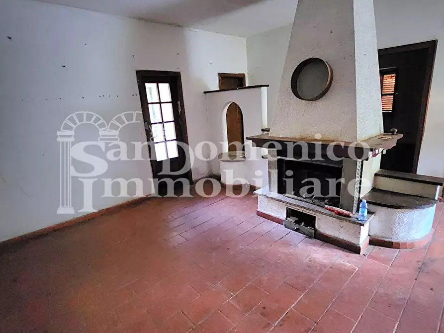 Immagine 3 di Villa in vendita  a Calci