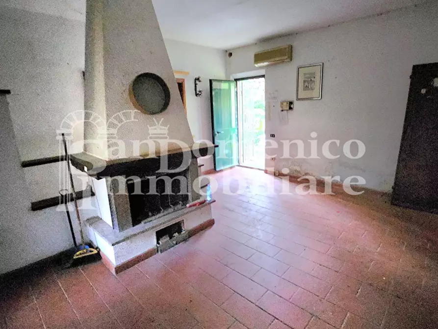 Immagine 2 di Villa in vendita  a Calci