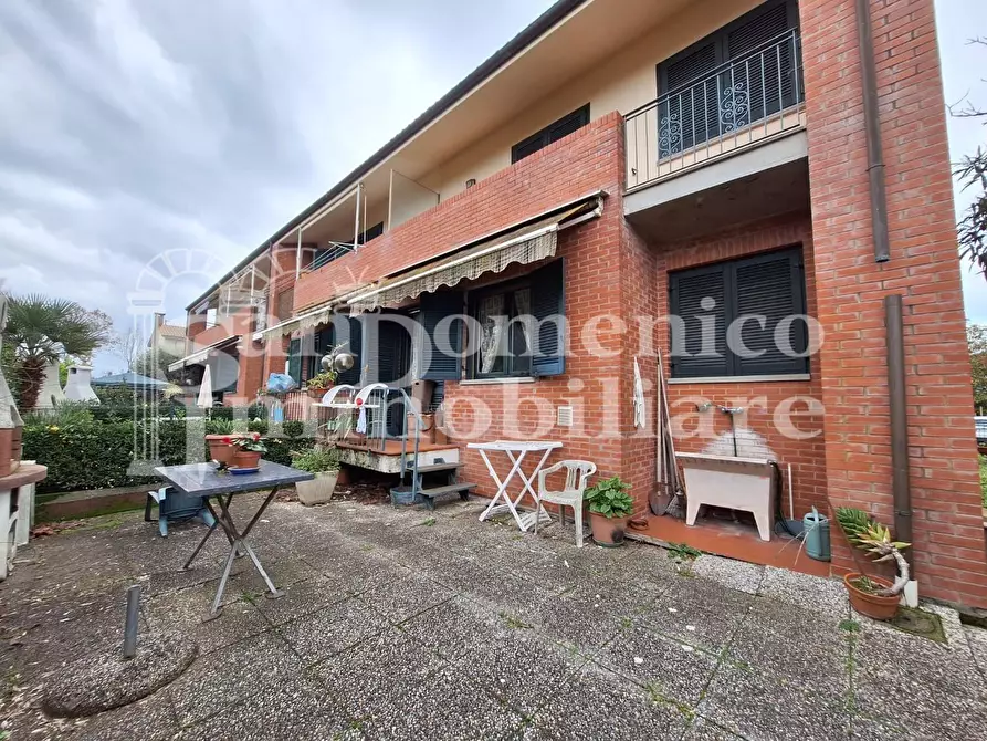 Immagine 37 di Villetta a schiera in vendita  a Vecchiano