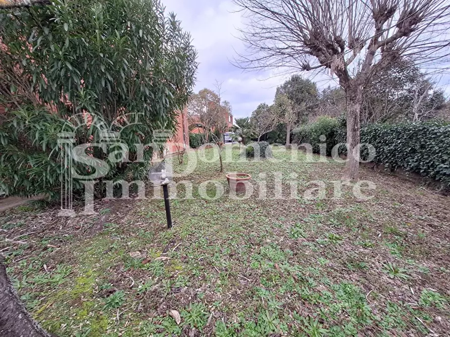 Immagine 38 di Villetta a schiera in vendita  a Vecchiano