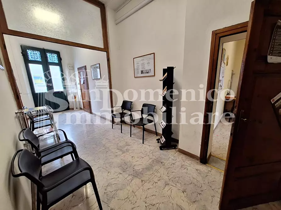 Immagine 8 di Ufficio in affitto  a Cascina