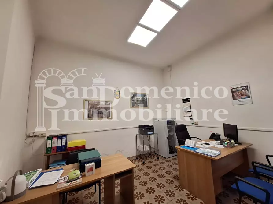Immagine 5 di Ufficio in affitto  a Cascina