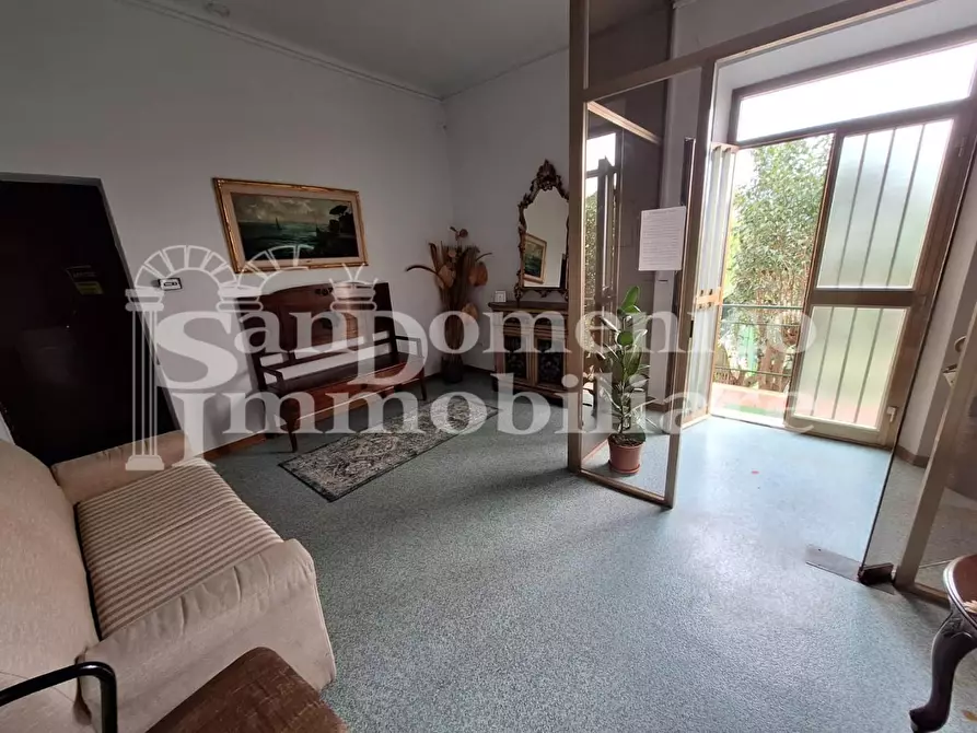 Immagine 4 di Ufficio in affitto  a Cascina