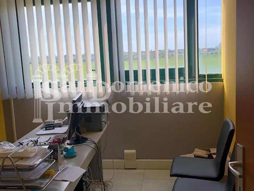 Immagine 7 di Ufficio in vendita  a San Giuliano Terme
