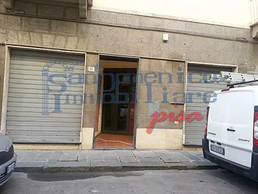 Immagine 2 di Locale commerciale in vendita  a Pisa
