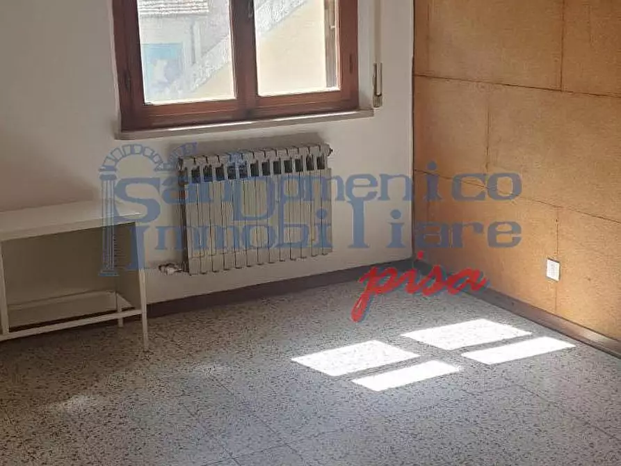 Immagine 10 di Appartamento in vendita  a Pisa