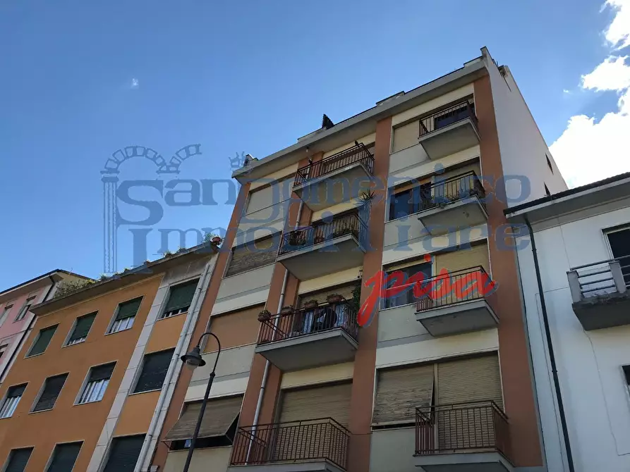 Immagine 2 di Locale commerciale in affitto  a Pisa