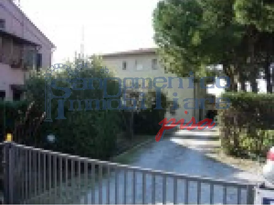 Immagine 2 di Magazzino in vendita  a San Giuliano Terme