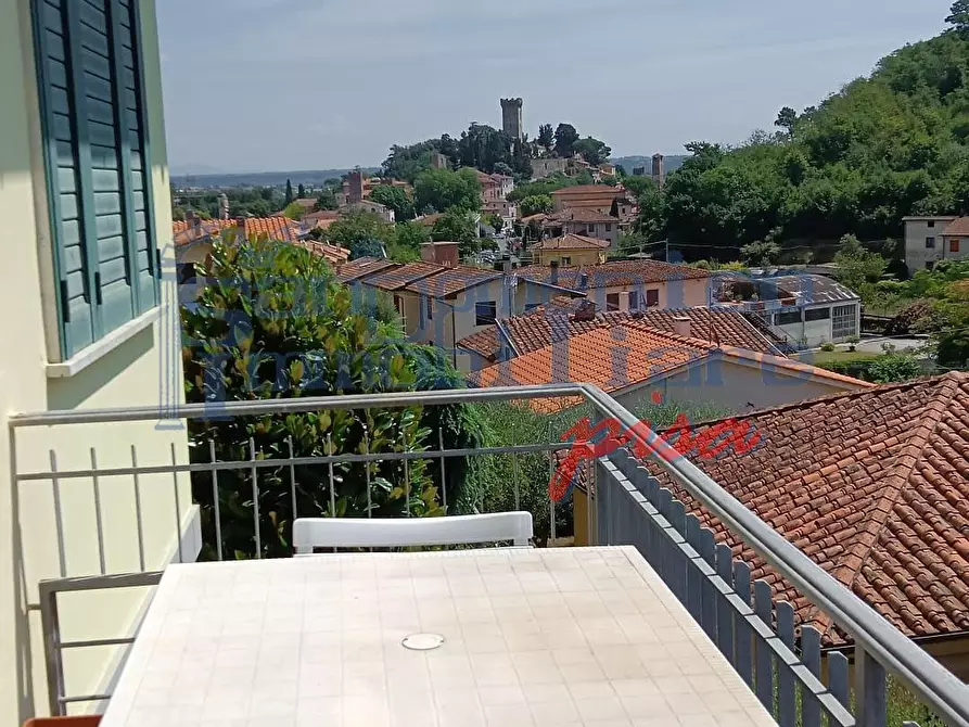 Immagine 2 di Casa bifamiliare in vendita  a Vicopisano