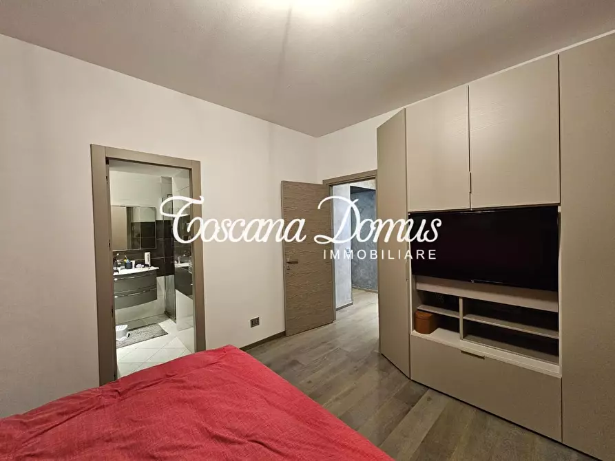 Immagine 18 di Appartamento in vendita  a Siena