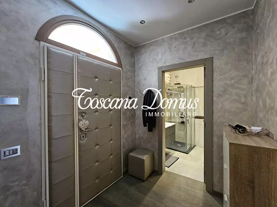 Immagine 16 di Appartamento in vendita  a Siena