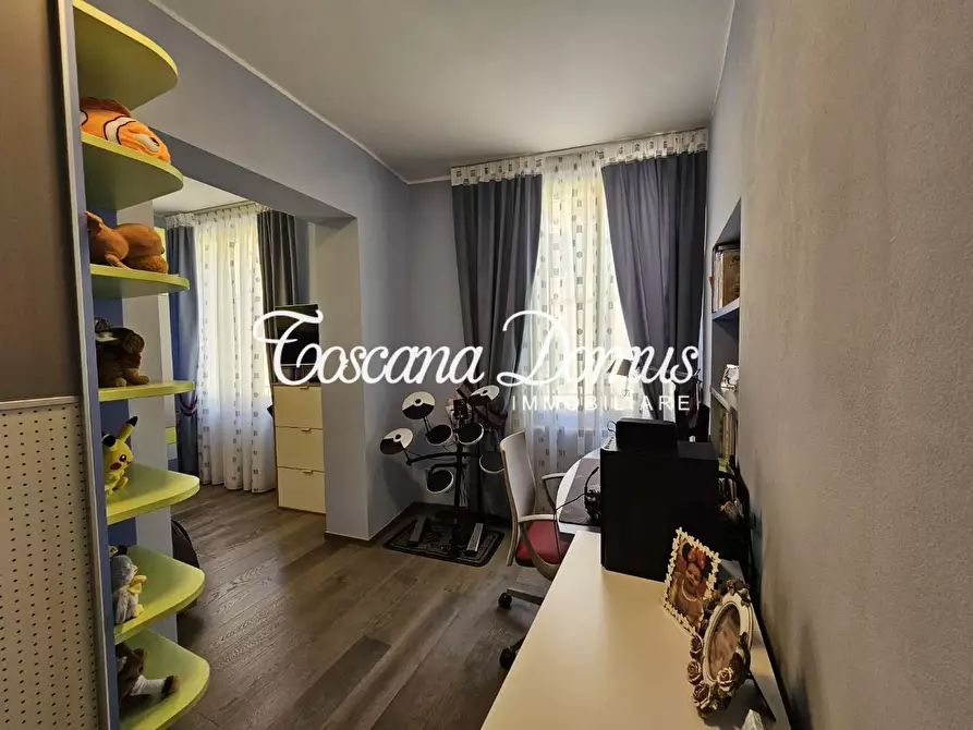 Immagine 21 di Appartamento in vendita  a Siena