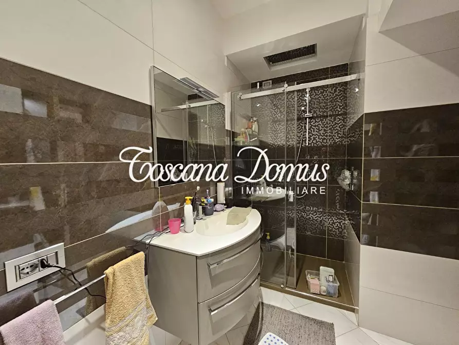 Immagine 34 di Appartamento in vendita  a Siena