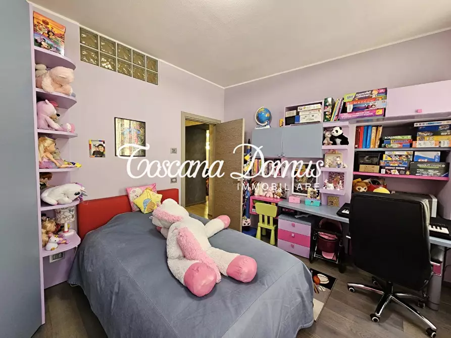 Immagine 25 di Appartamento in vendita  a Siena