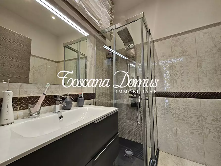 Immagine 32 di Appartamento in vendita  a Siena