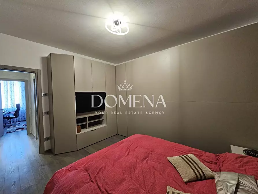 Immagine 19 di Appartamento in vendita  a Siena