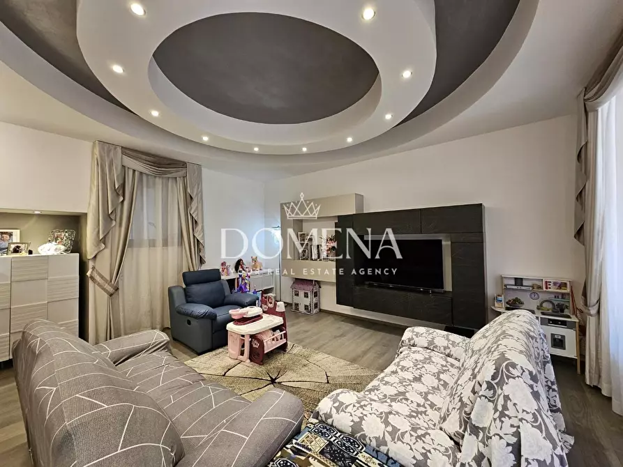 Immagine 5 di Appartamento in vendita  a Siena