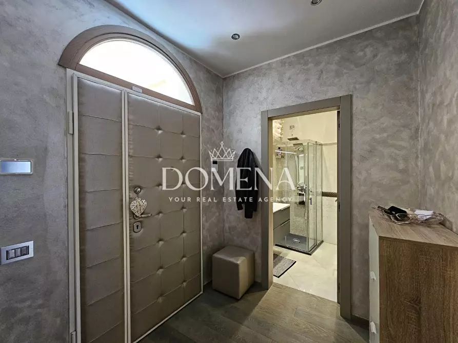 Immagine 16 di Appartamento in vendita  a Siena