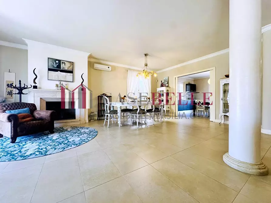 Immagine 8 di Villa in affitto  a Pietrasanta
