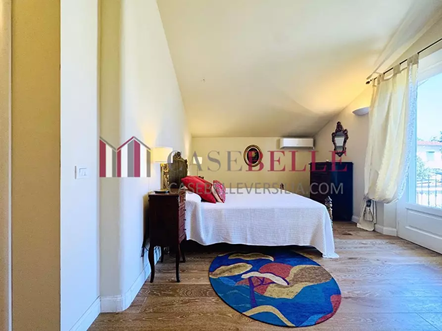 Immagine 36 di Villa in affitto  a Pietrasanta